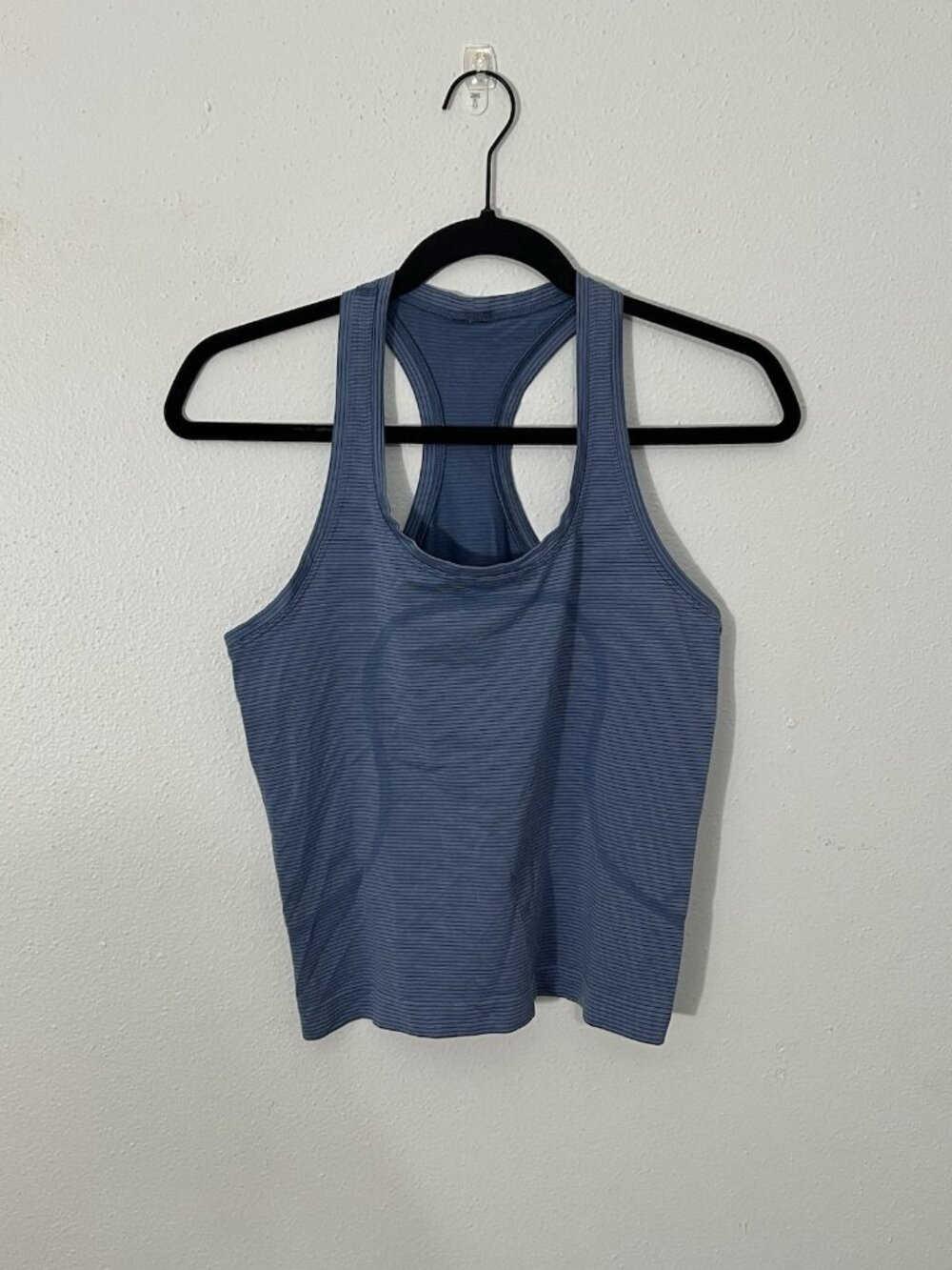 Lululemon Swiftly Tech Racerback Tank Top 2.0 Waist Length Size 6 Blue Stripes